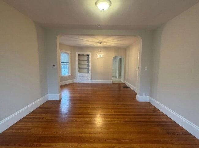 Photo - 10 Lambert Ave Unit 10 Lambert Ave