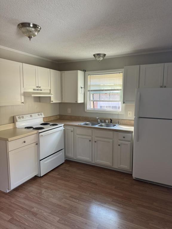 Building Photo - 2030 Ridgeview Dr NW