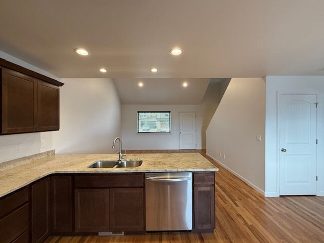 Photo - Fully Upgraded Executive Home For Lease