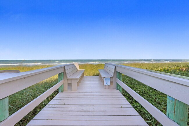 Photo - 1501 NE Ocean Blvd Unit 2