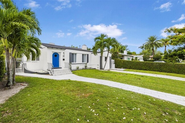 Photo - 340 SW 25th Rd