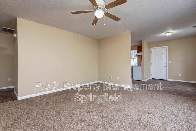 Photo - 642 N Belview Ave Unit B