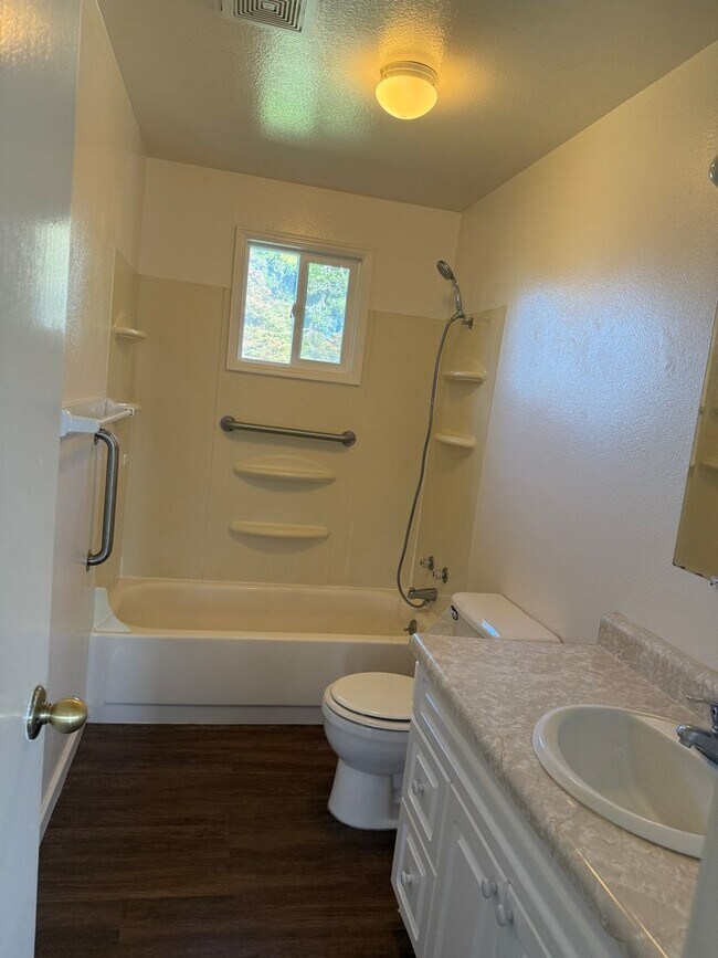 Photo - 700 1th SW 1-3 Unit #3-A 521-AA