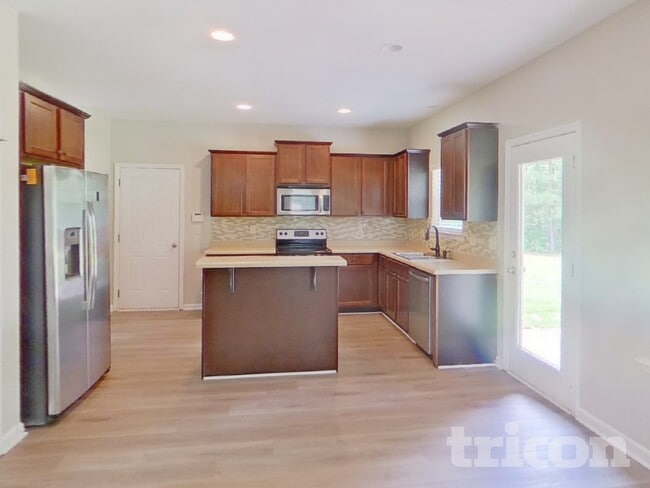 Photo - 155 Hickory Hills Dr