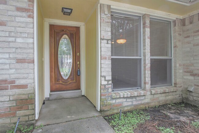 Photo - 73 Timberspire Ln