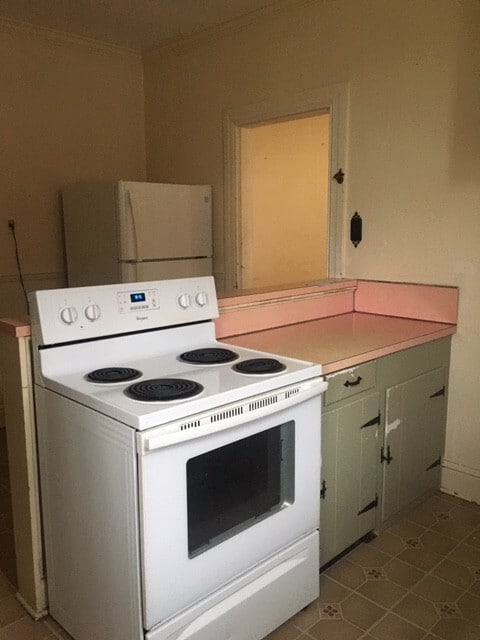 Photo - Spacious 2-Bedroom First Floor Apartment