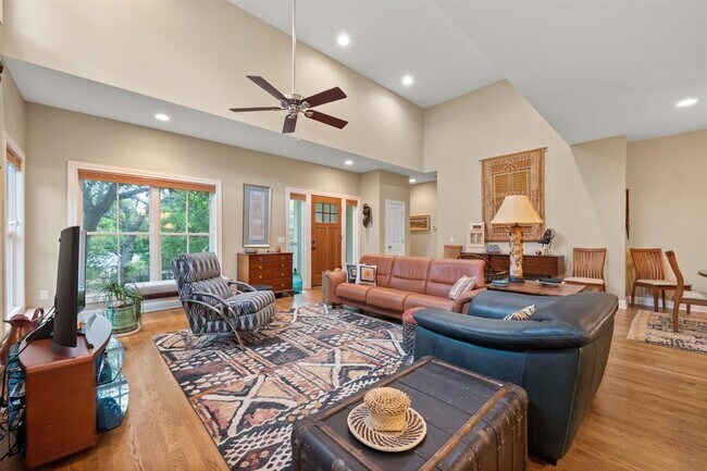 Photo - 3822 Ridgelea Dr
