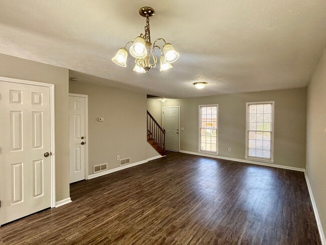 Photo - 5296 Weyden Trail Apartment Unit C