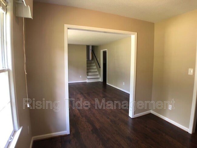 Photo - 1605 5th Pl NW