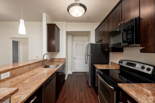 London - 2BR, 2BA - 1,184SF - Kitchen