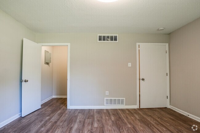 1BR, 1BA - 1000SF - Bedroom