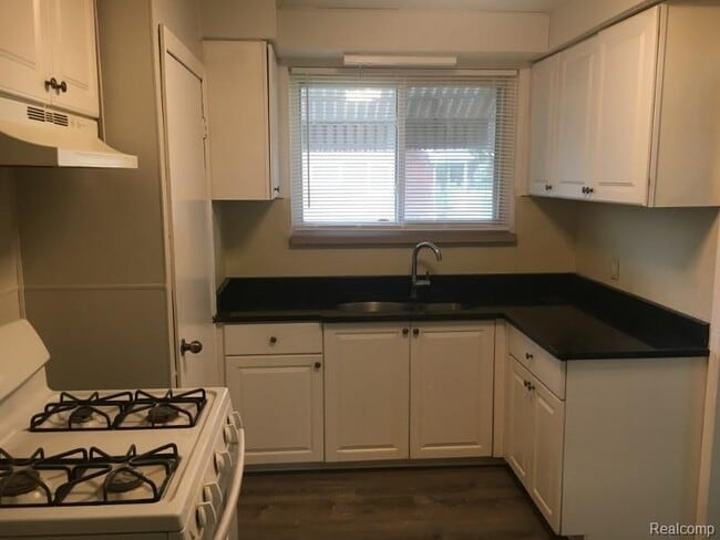 Photo - 12851 Rosemary Blvd