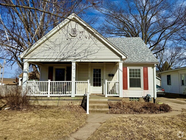 Building Photo - 508 E 29th Pl Rental