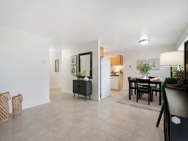 Sunnyside Park Apartments