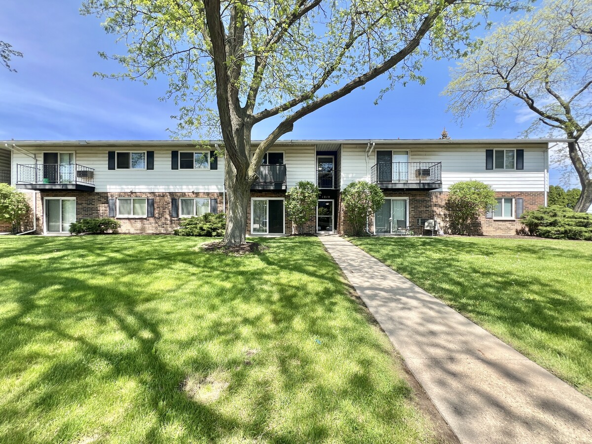 1810 Greenway Cross, Fitchburg, WI, 53713 - 1810 Greenway Cross, Fitchburg, WI, 53713 Apartments Unit 3