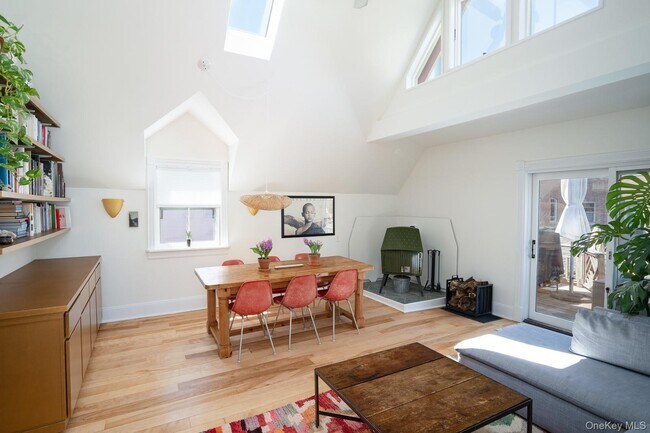 Photo - 52 Jefferson St