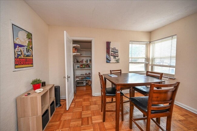 Photo - 2802 Digby Ave Unit 1