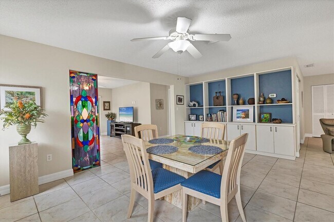 Photo - 6283 Green View Cir Unit 102