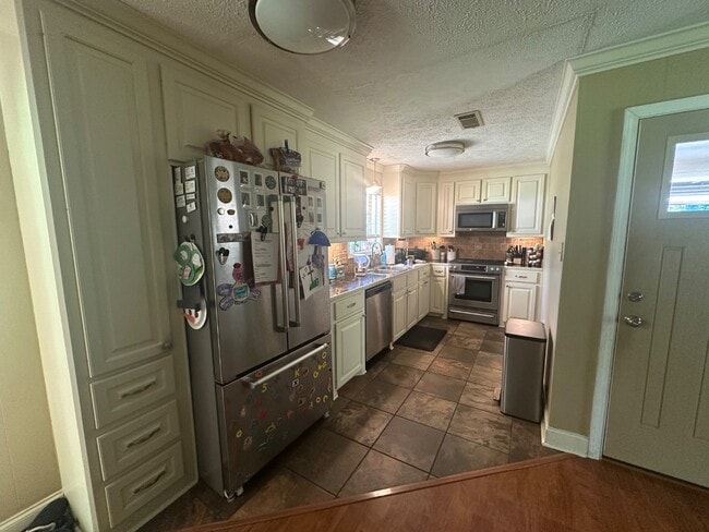 Photo - 417 Wayne St