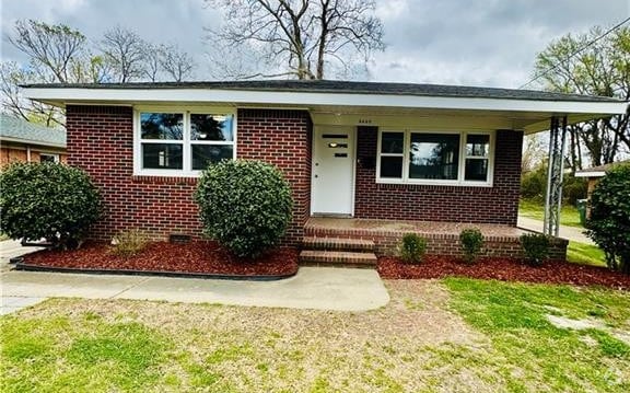 Building Photo - 2660 Chesapeake Blvd Rental