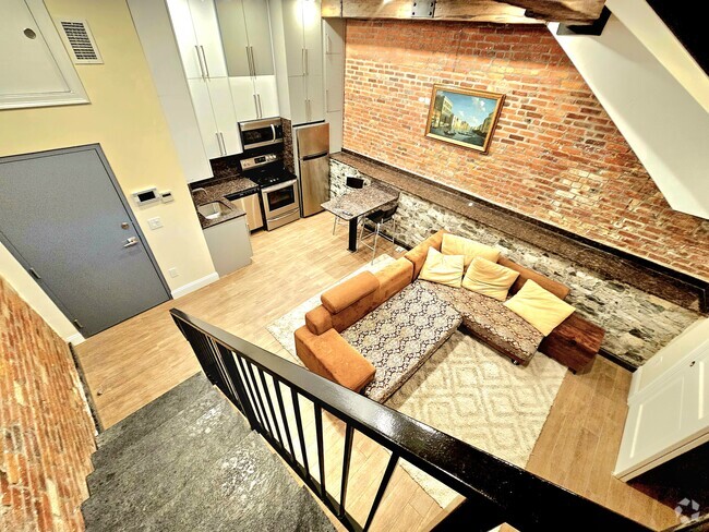 Building Photo - 1028 Commonwealth Ave Unit 1 Rental