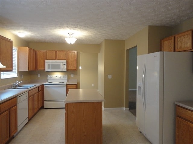 Photo - 509 Lake Front Dr