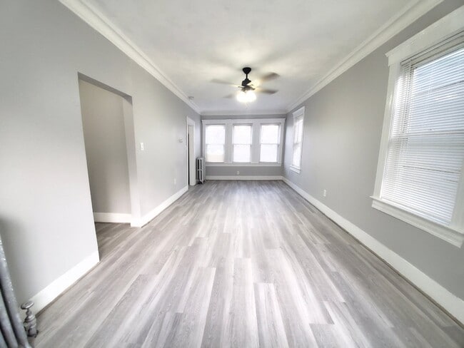 15 Bellevue Ave