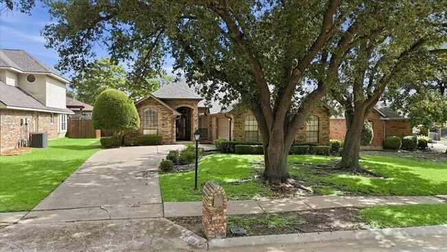 1108 Coker Dr