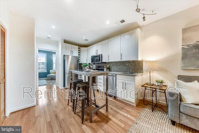 Photo - 1446 Newton St NW Unit #3