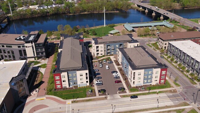 Photo - Riverfront Terrace Apartments Unit 231-208