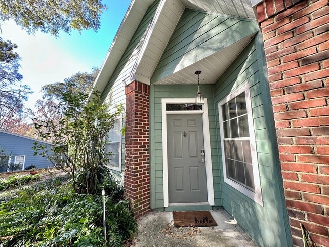 Photo - Beautifully Updated 2BR/2BA Corner Lot Home in Mill Pond – Monticello