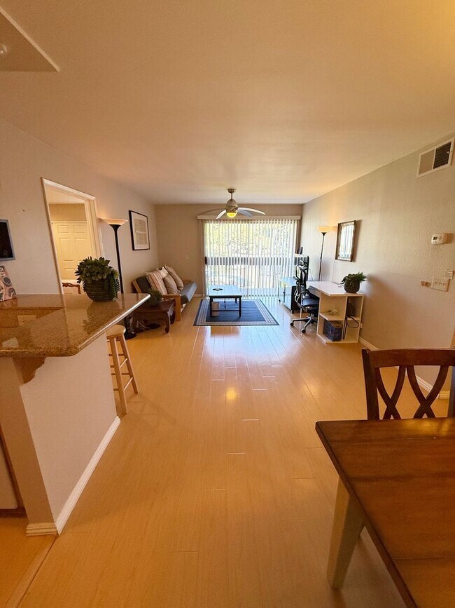 Photo - Beautiful 2 Bed/2 Bath Condo for Rent in M... Unidad 213