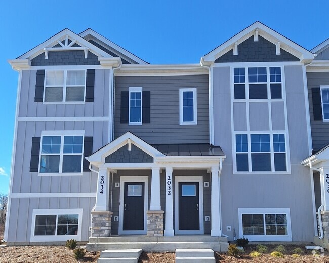 Building Photo - 2032 Yellowstone Blvd Rental