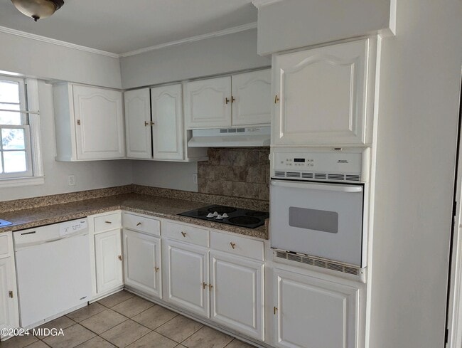 Photo - 2971 Crestline Dr