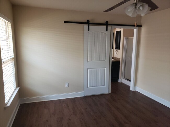 Photo - Wonderful 3 Bedroom Brick Ranch Home!