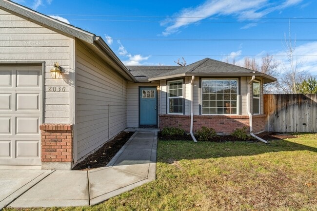 Photo - 2036 E Oakridge Ct