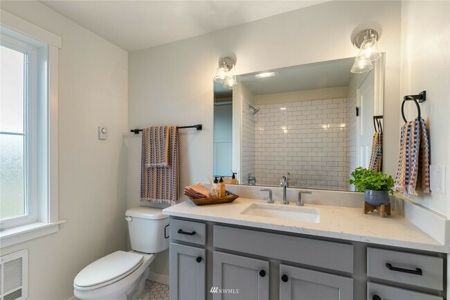 Photo - 3230 E Sunset Dr