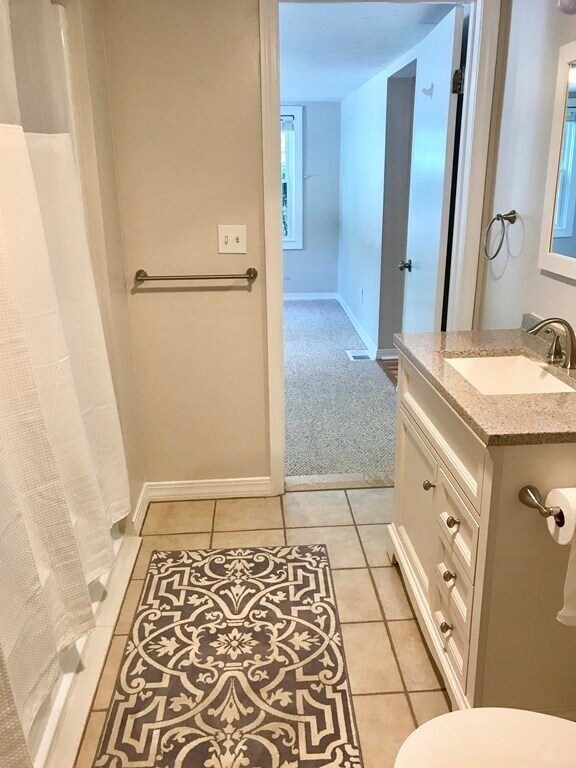 Photo - 4 Tracey's Cor