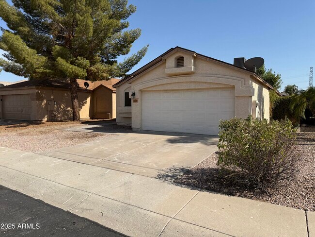 Photo - 4019 W Fallen Leaf Ln