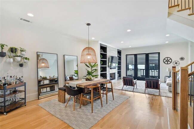 Prime Residence with fabulous amenities in the heart of Buckhead