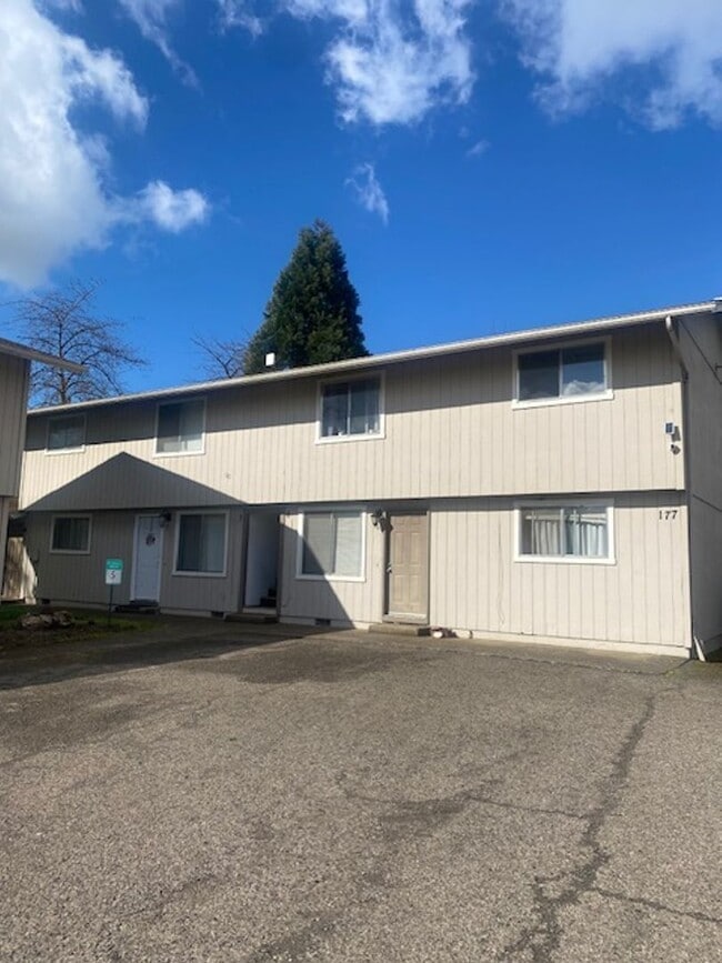 Photo - Apartment on Dead End Street! Unit 5