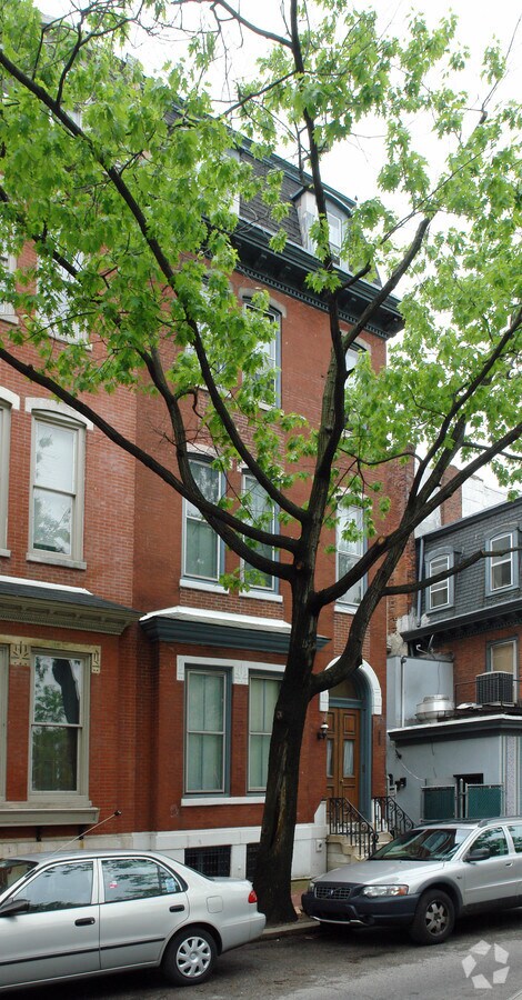 Photo - 2036 Race St