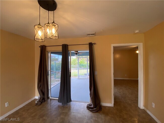 Building Photo - 7319 Albany Rd