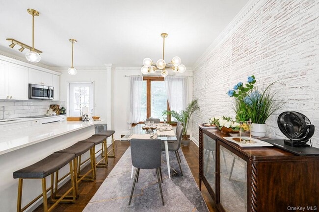 Photo - 63-39 77th Pl