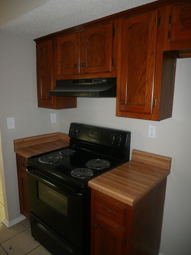 Photo - 3855 Ramblewood Dr