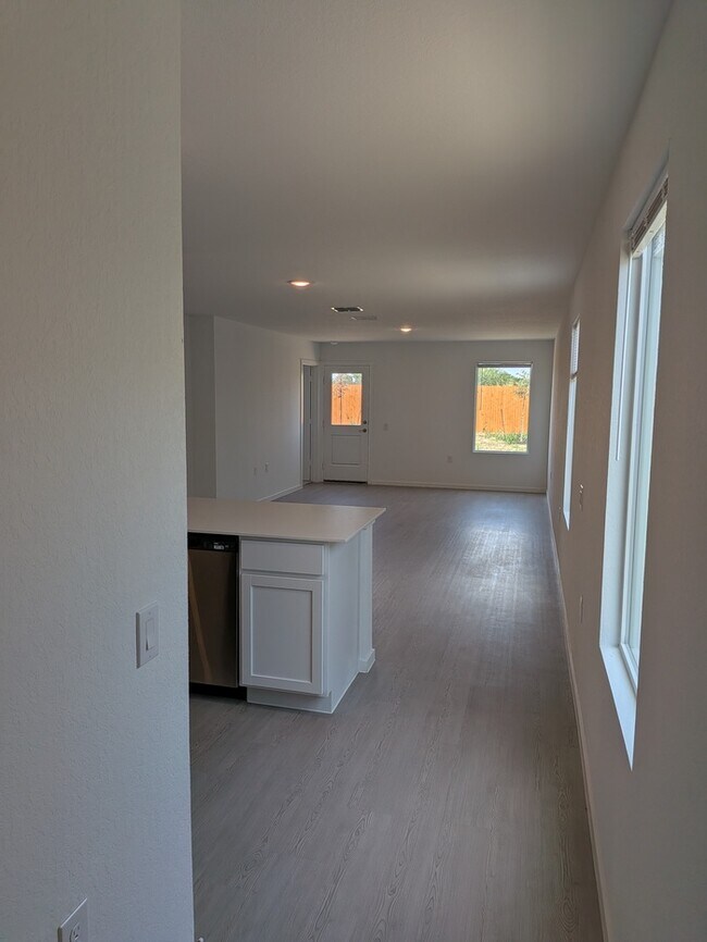 9219 Campbell Wy