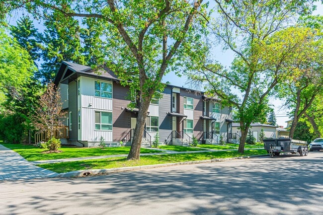 Building Photo - 12220-12112 112 Ave NW Unit 0B