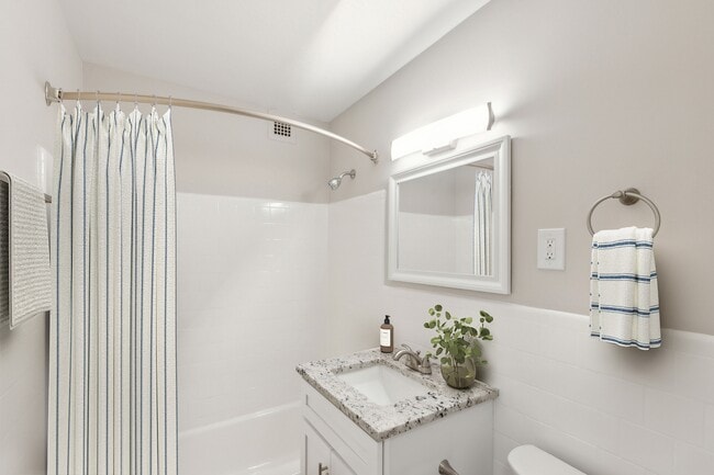 Photo - The Jefferson, an Eagle Rock Community