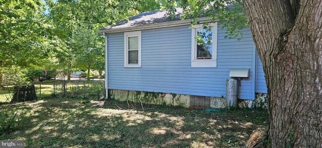Photo - 1398 Nancy St