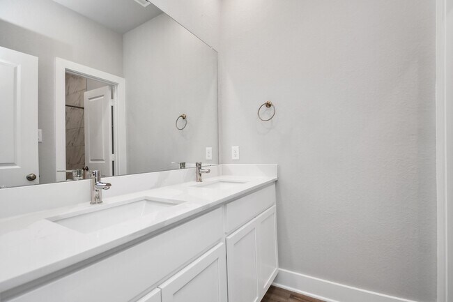 Photo - 21030 Shore Oak Dr